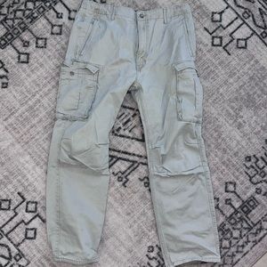 Levi’s Cargo pants 38x34
